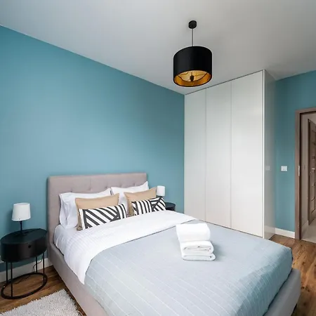 Bluszczanska Blue Modern Apartament